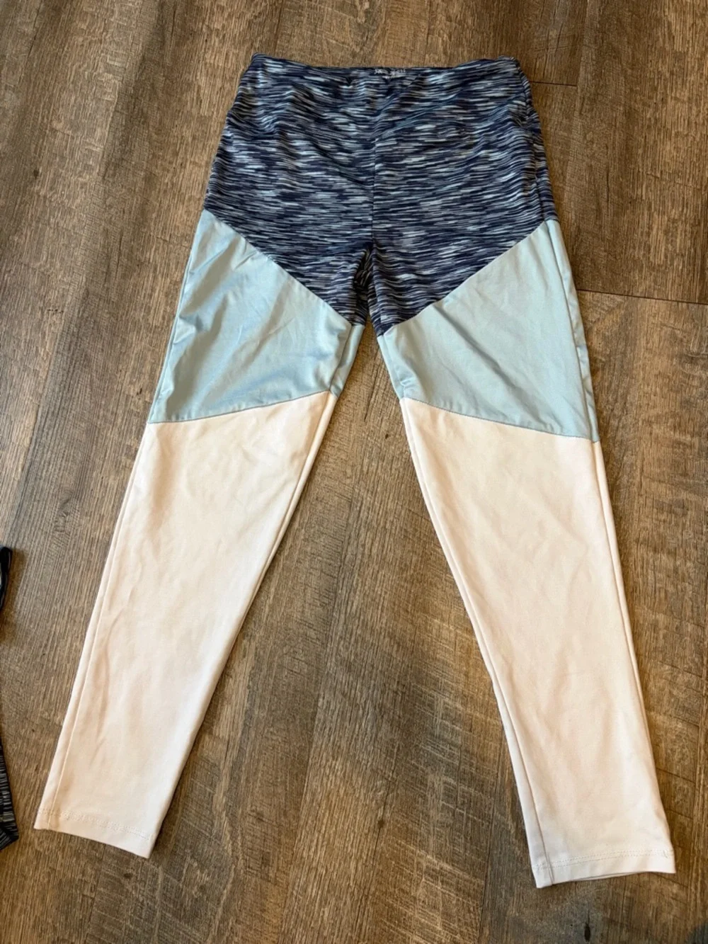 🌸 $10 SALE 🌸 Girls Athletic Outfit size 10/12